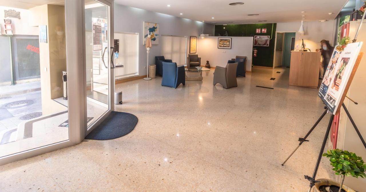 Hotel Universal Murcia Bagian luar foto