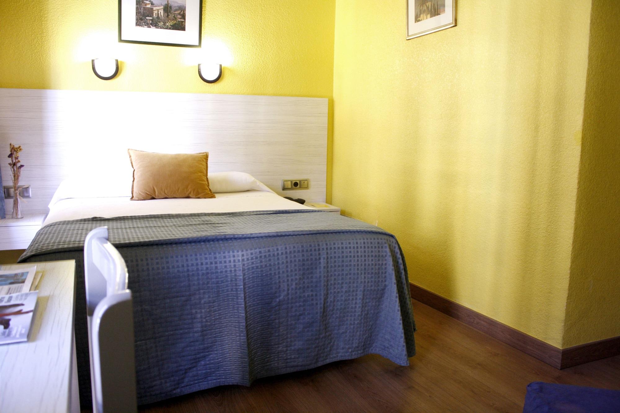Hotel Universal Murcia Bagian luar foto