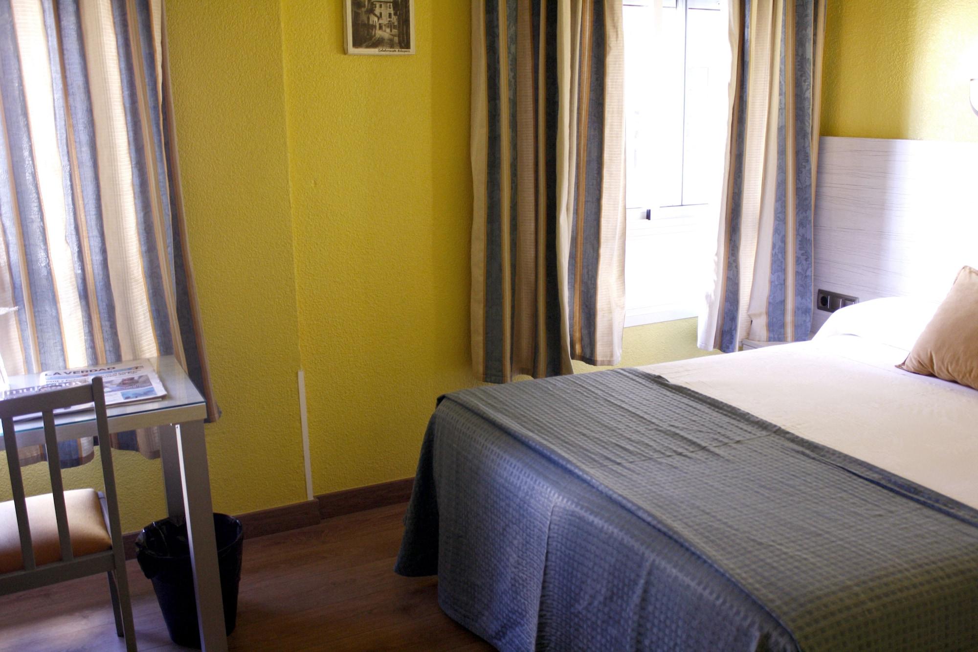 Hotel Universal Murcia Bagian luar foto